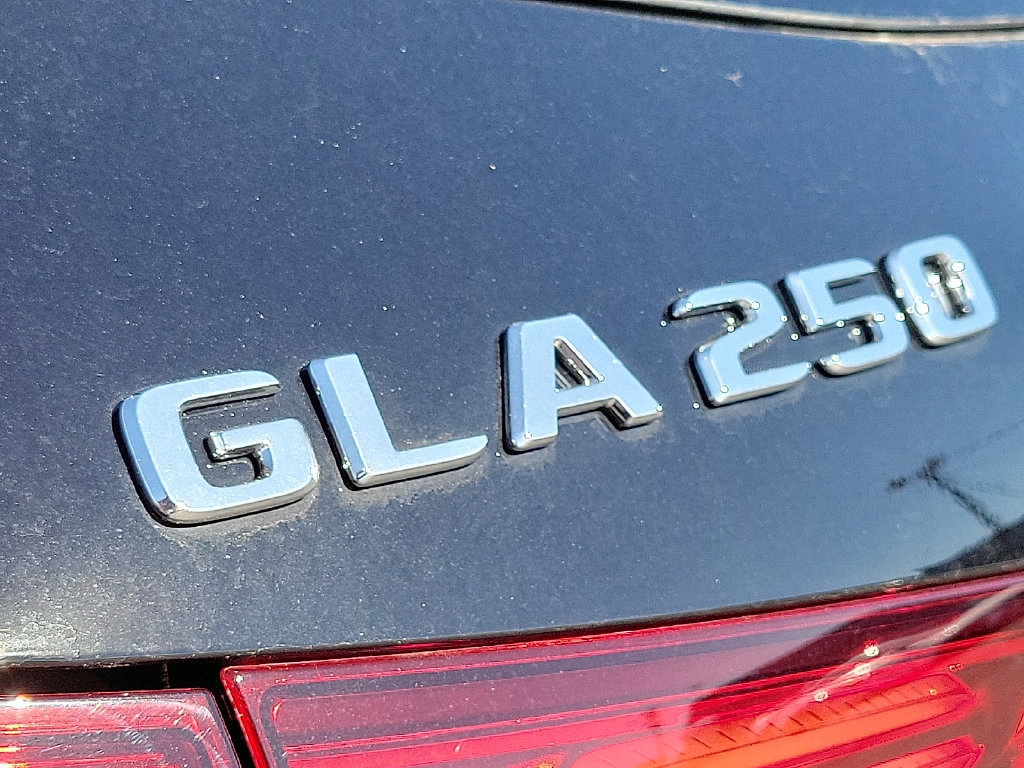 Used 2025 Mercedes-Benz GLA 250 image 9