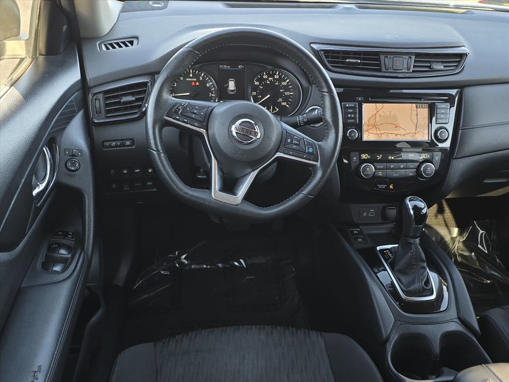 Used 2020 Nissan Rogue SV w/ Premium Package image 11