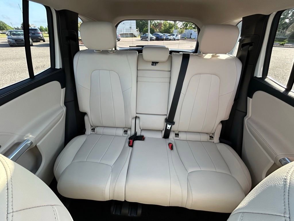 Used 2023 Mercedes-Benz GLB 250 4MATIC image 13