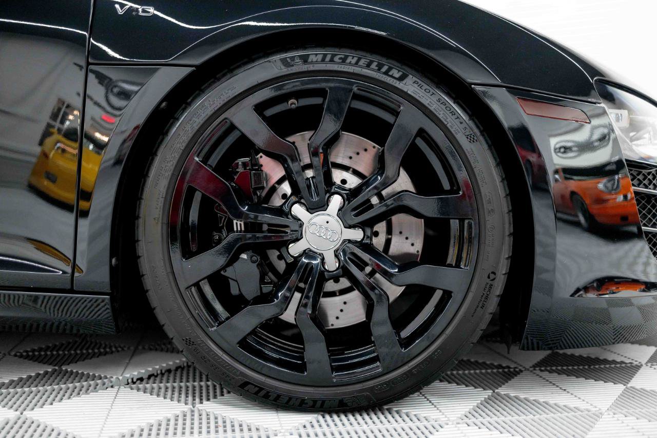 Used 2011 Audi R8 V10 AWD/4WD image 26