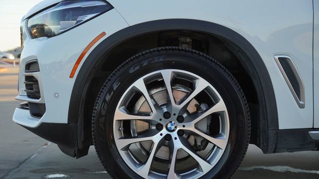 Used 2022 BMW X5 sDrive40i w/ Premium Package image 5