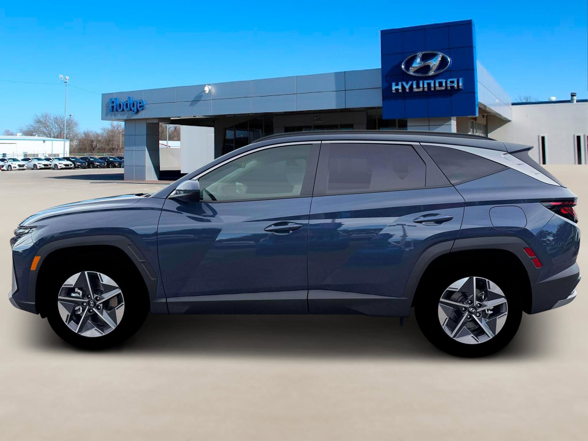 New 2026 Hyundai Tucson SEL image 3