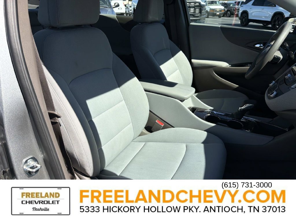 Used 2025 Chevrolet Malibu LT FWD image 23