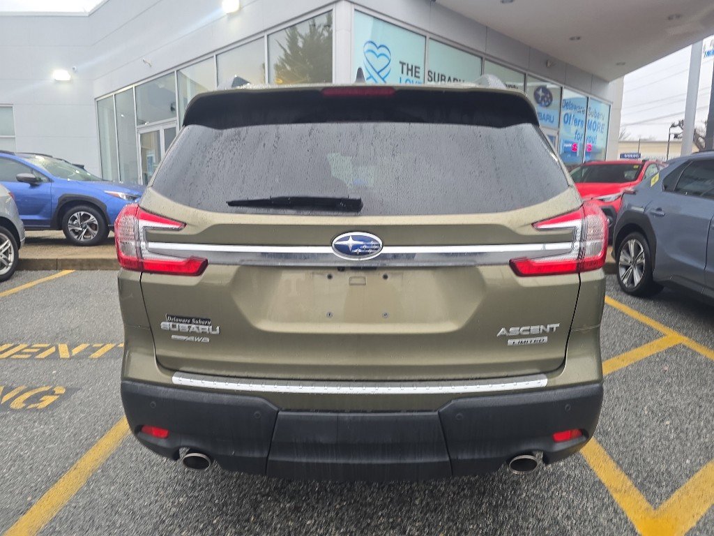 Used 2023 Subaru Ascent Limited w/ Technology Package image 5