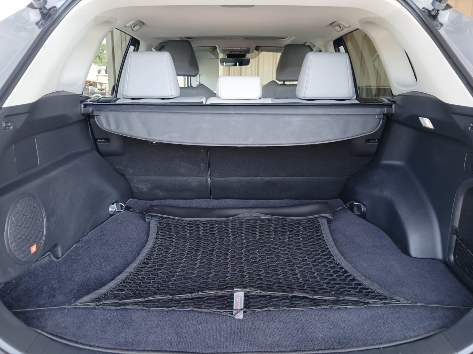 Used 2023 Toyota RAV4 Limited image 23