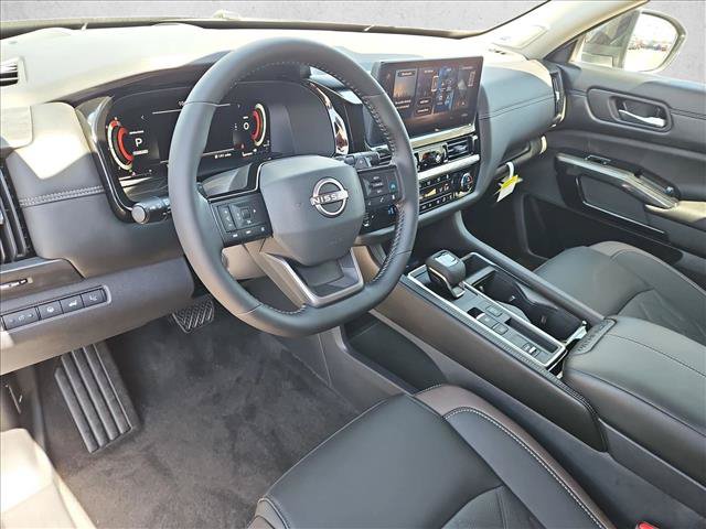 New 2026 Nissan Pathfinder Platinum w/ Cargo Package FWD image 3