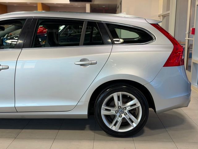 Used 2015 Volvo V60 T5 Premier Plus image 9
