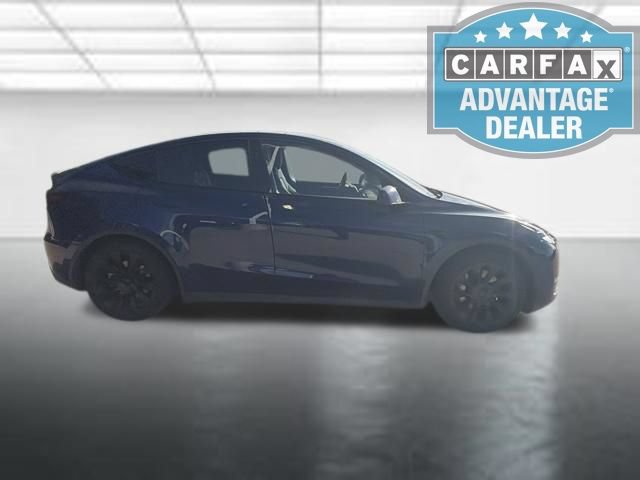 Used 2024 Tesla Model Y Long Range AWD/4WD image 2