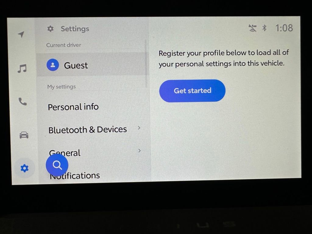 Used 2025 Toyota Prius LE FWD image 35