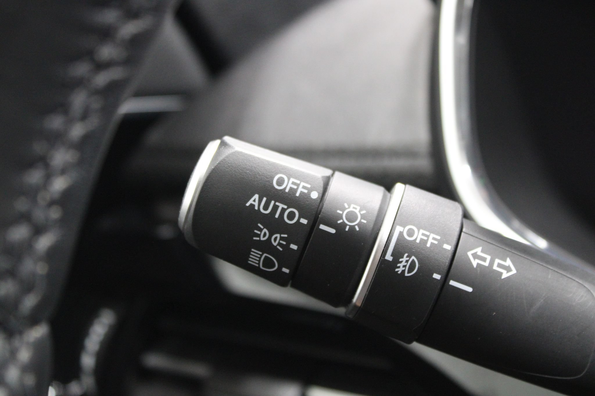 Used 2023 Acura MDX w/ Advance Package AWD/4WD image 45