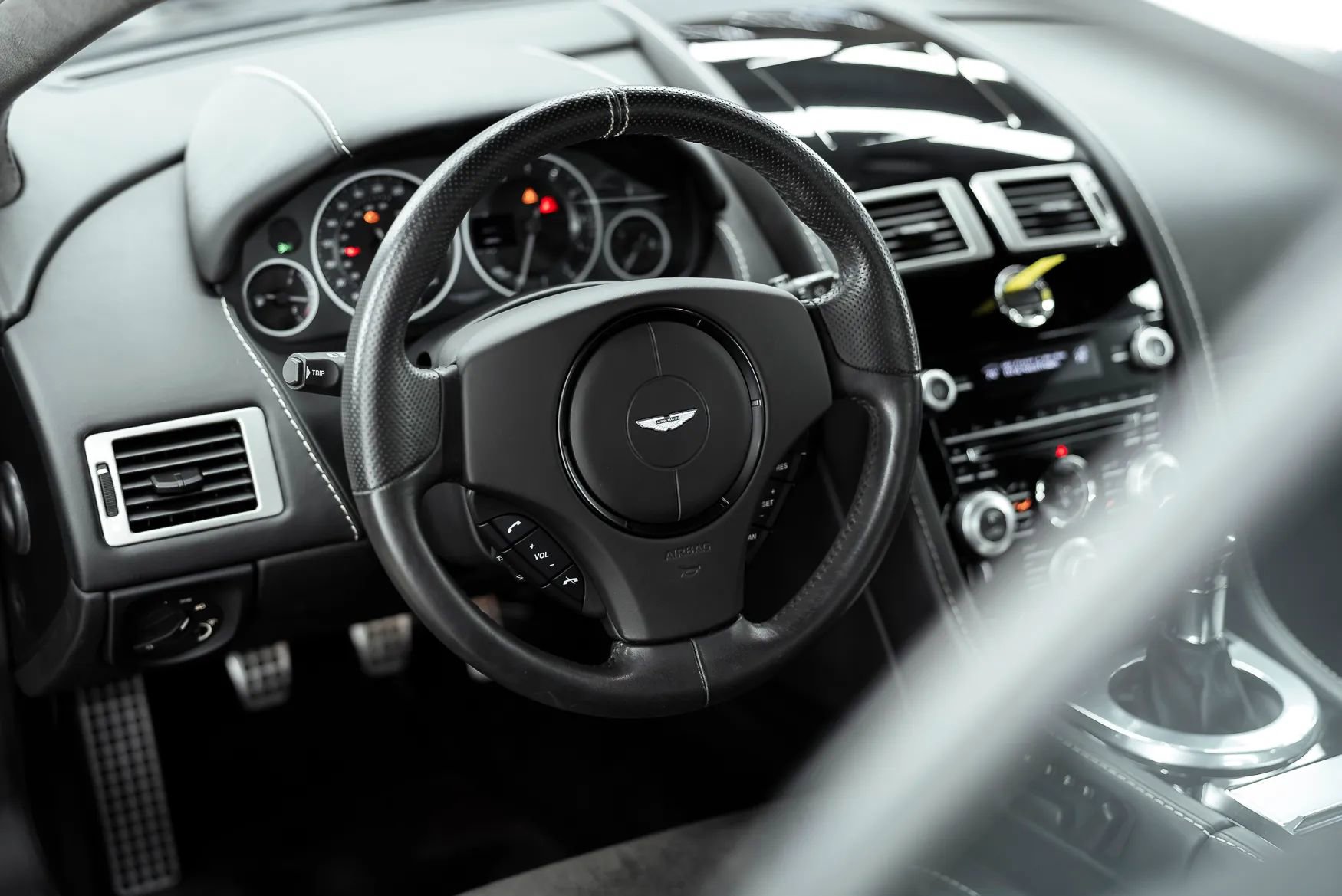Used 2009 Aston Martin DBS Coupe 2D image 24