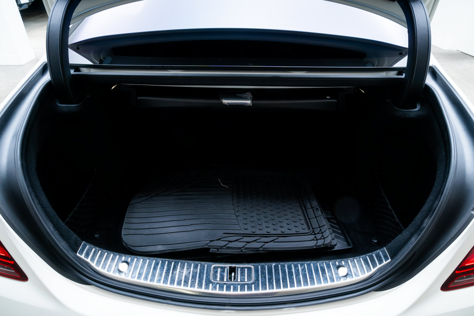 Used 2020 Mercedes-Benz S 63 AMG 4MATIC Sedan image 7
