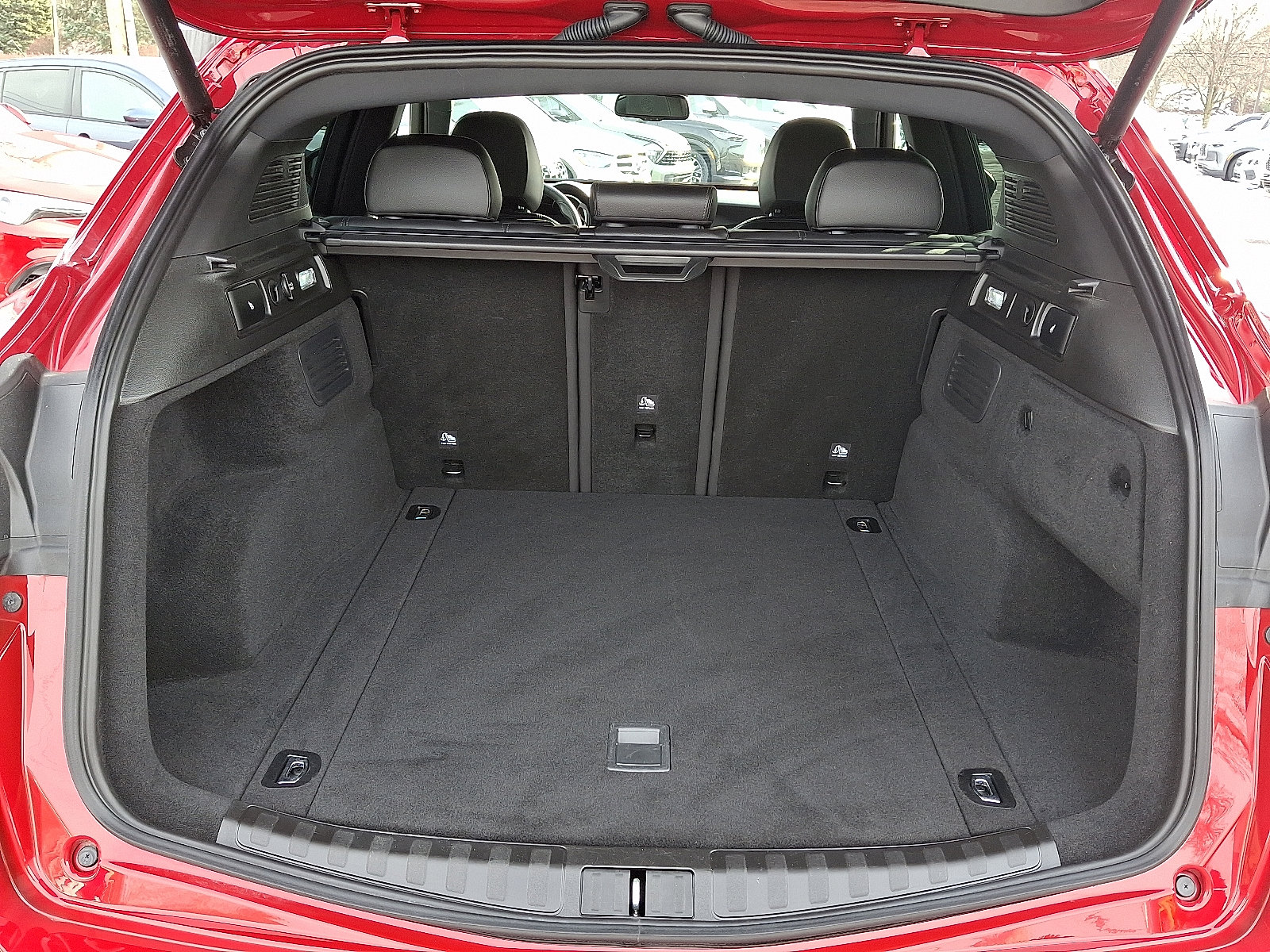 Used 2024 Alfa Romeo Stelvio Ti w/ Active Assist Plus Package image 30