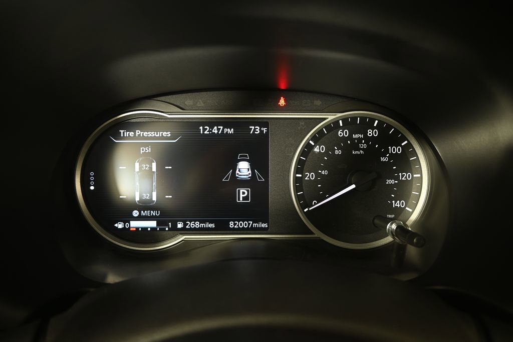 Used 2018 Nissan Kicks SV FWD image 24