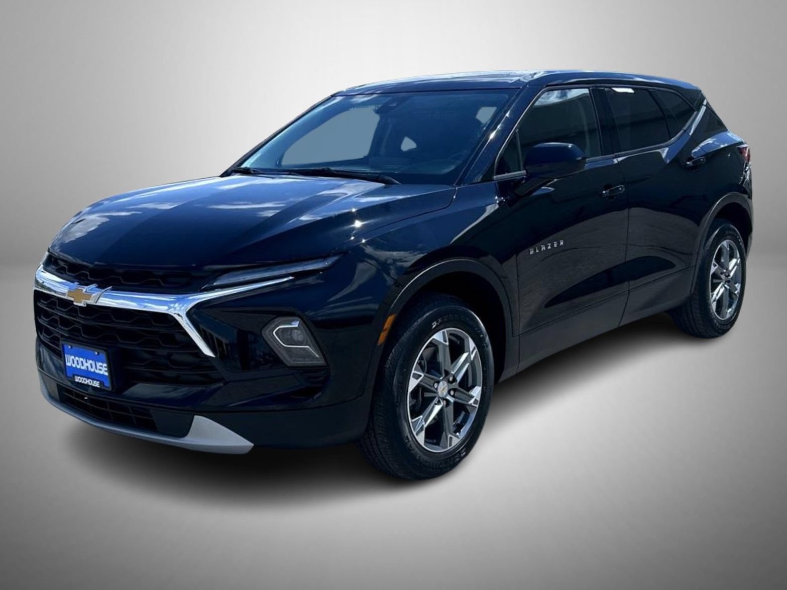 Certified 2025 Chevrolet Blazer LT AWD/4WD image 1