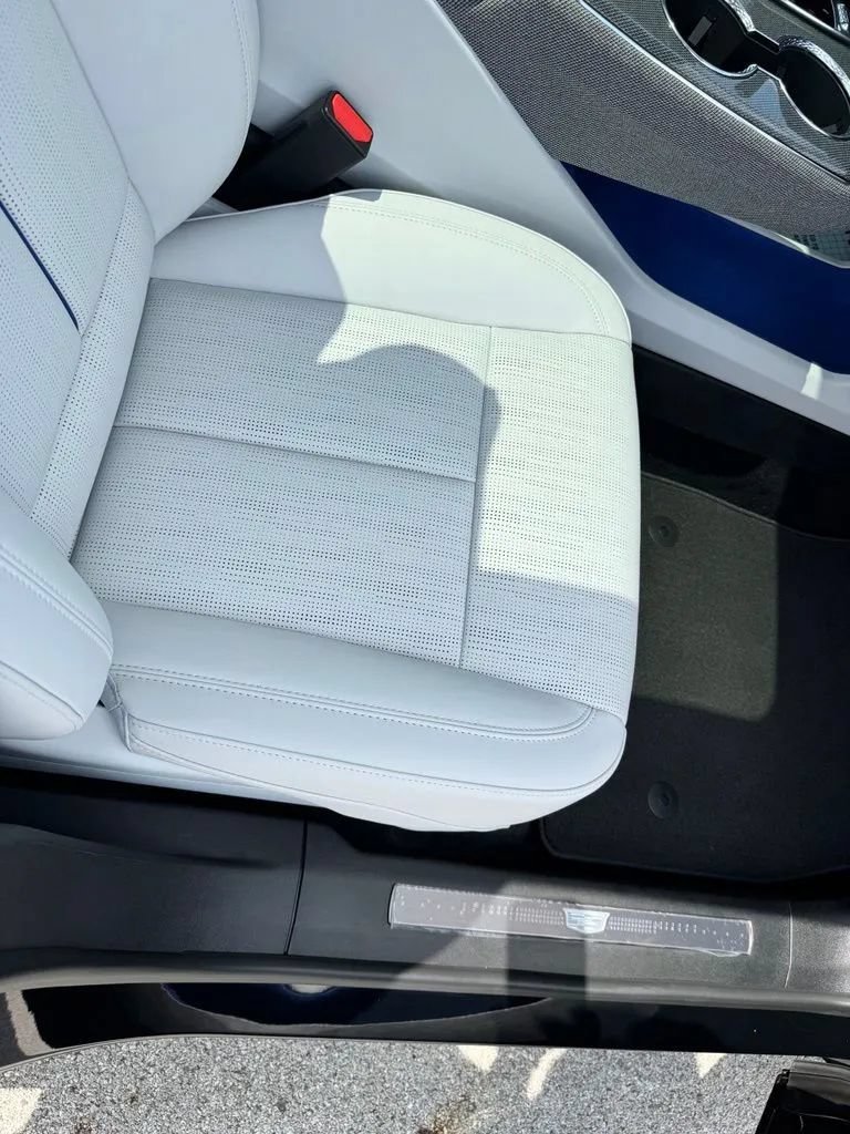 New 2027 Cadillac Optiq Premium Sport AWD/4WD image 15