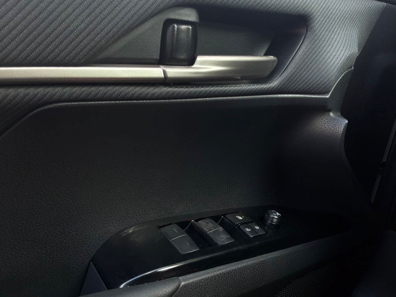 Used 2026 Toyota Camry SE FWD image 22