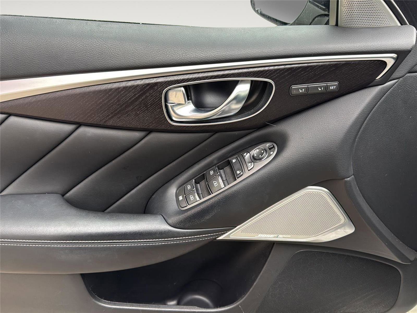 Used 2022 INFINITI Q50 Sensory image 8