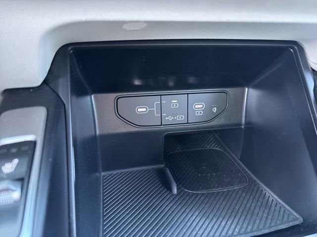 Used 2024 Kia Sorento S FWD image 32