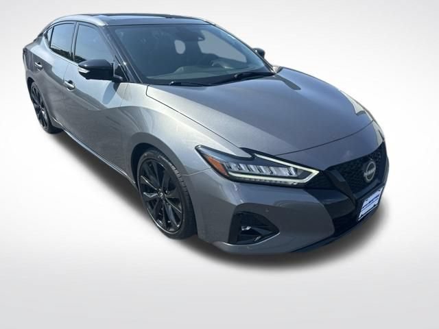 Used 2023 Nissan Maxima SR w/ Sport Mat Group FWD image 7