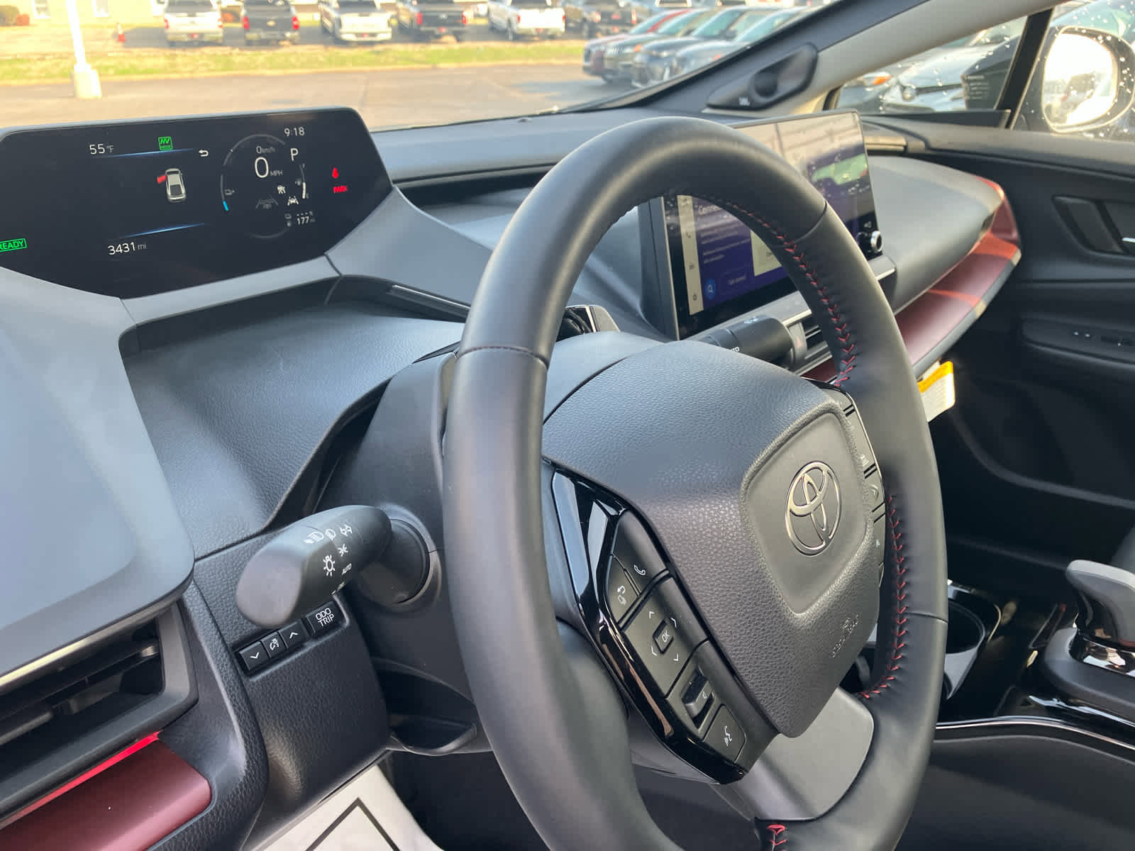 Used 2025 Toyota Prius Plug-In Hybrid w/ Limited Premium Package image 9