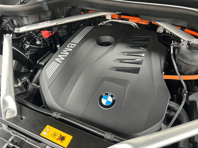 Used 2024 BMW X5 xDrive50e w/ M Sport Package AWD/4WD image 37