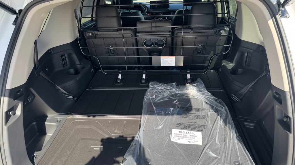 New 2026 Honda Pilot Touring image 13