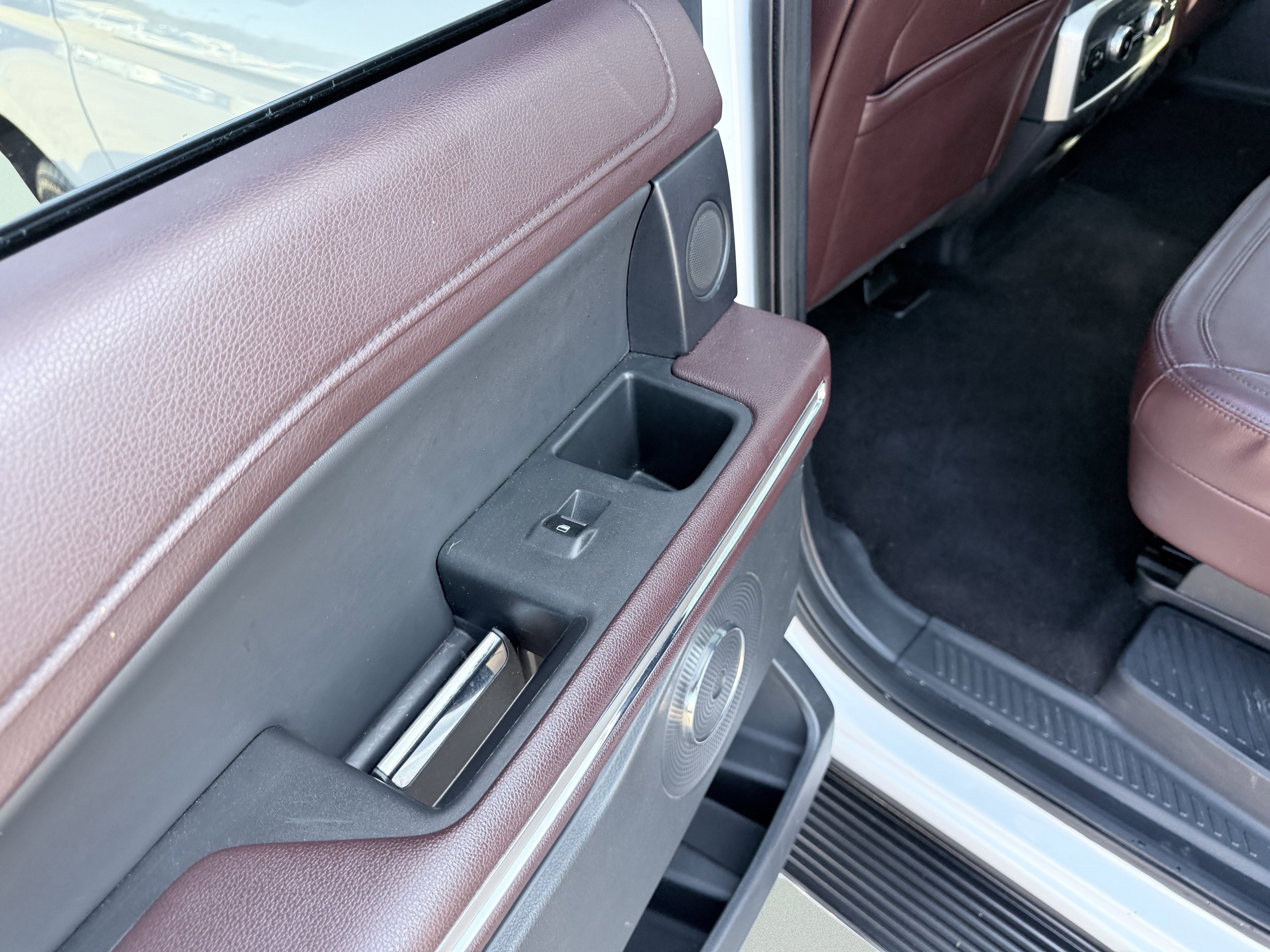 Used 2023 Ford Expedition Max Limited image 34