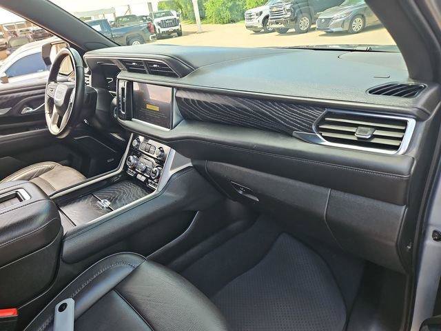 Used 2024 GMC Yukon XL Denali RWD image 27