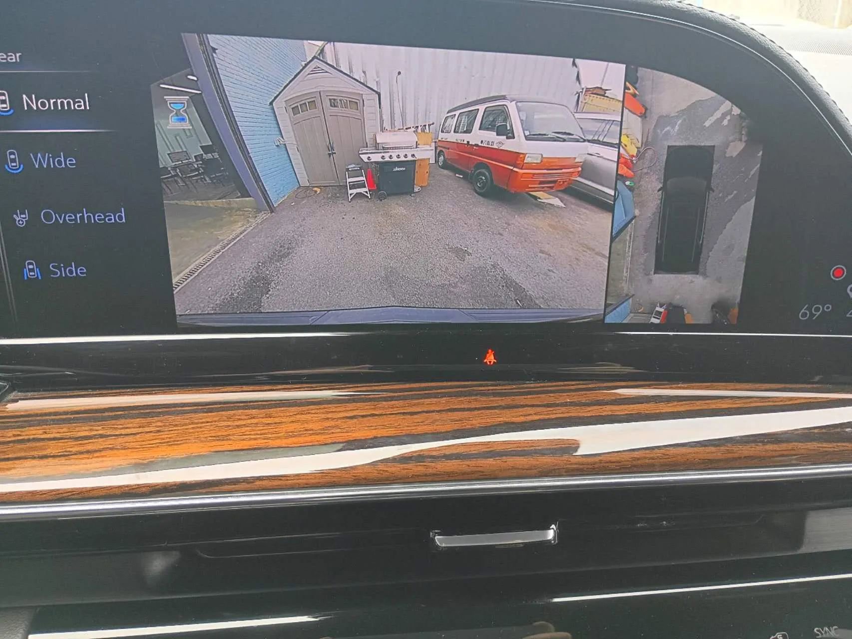 Used 2023 Cadillac Escalade ESV Premium Luxury AWD/4WD image 11