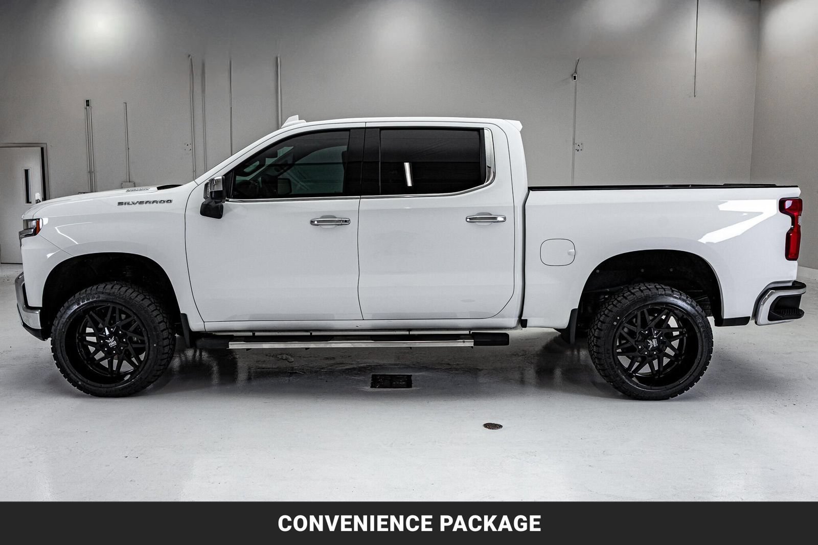 Used 2021 Chevrolet Silverado 1500 LTZ w/ LTZ Premium Package AWD/4WD image 5
