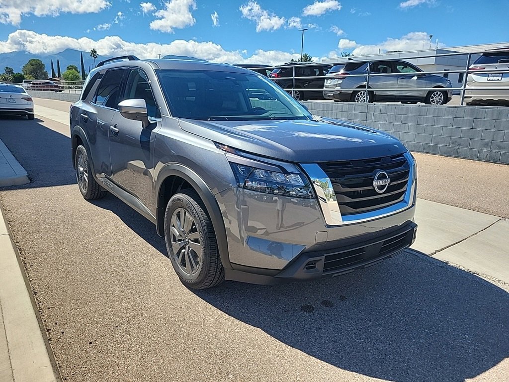 New 2025 Nissan Pathfinder SV w/ Cargo Package image 9