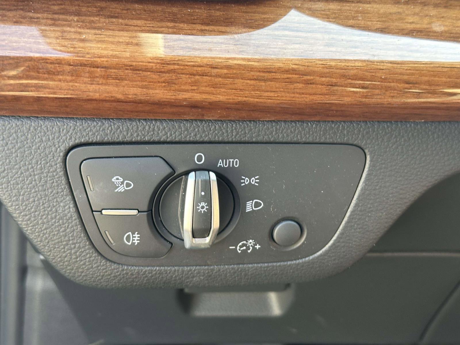 Used 2023 Audi Q5 2.0T Premium Plus image 23