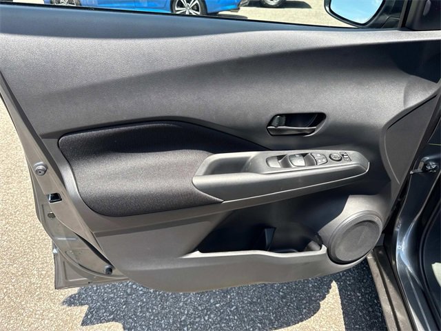 New 2025 Nissan Kicks Play S image 19