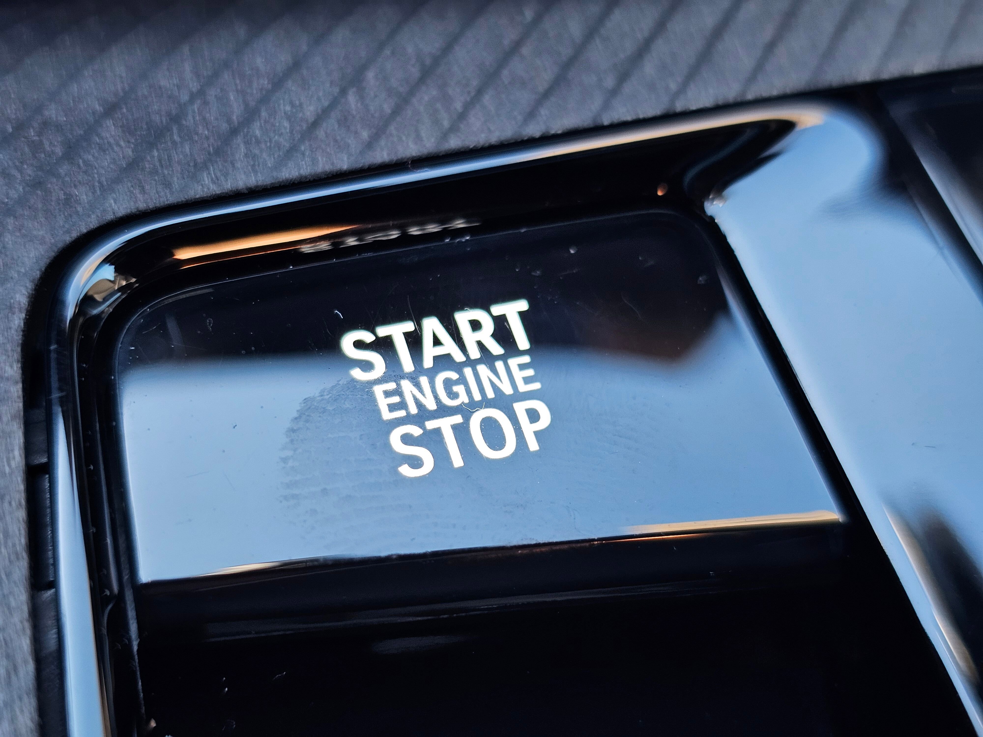 Used 2025 BMW X3 xDrive30i w/ Convenience Package image 21