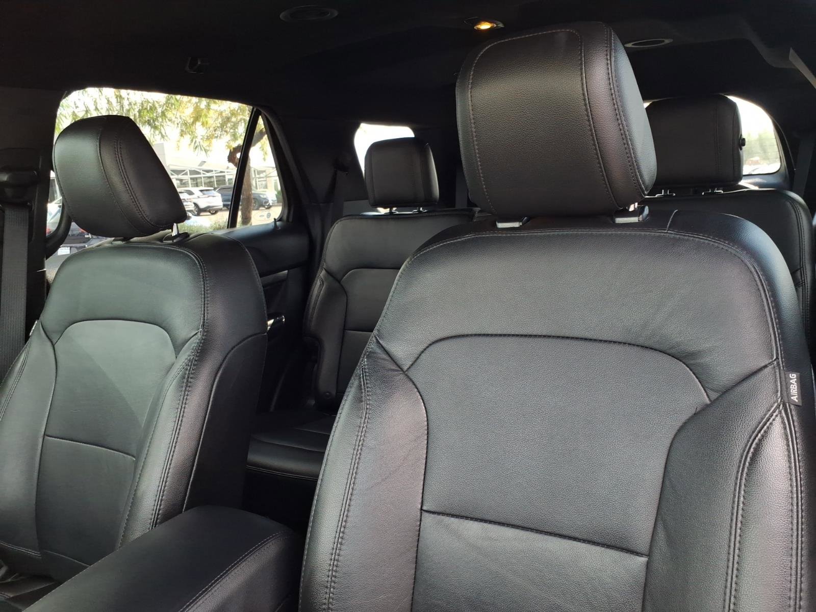 Used 2018 Ford Explorer XLT w/ Equipment Group 202A image 22