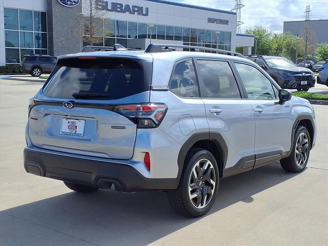 Certified 2025 Subaru Forester Premium AWD/4WD image 4