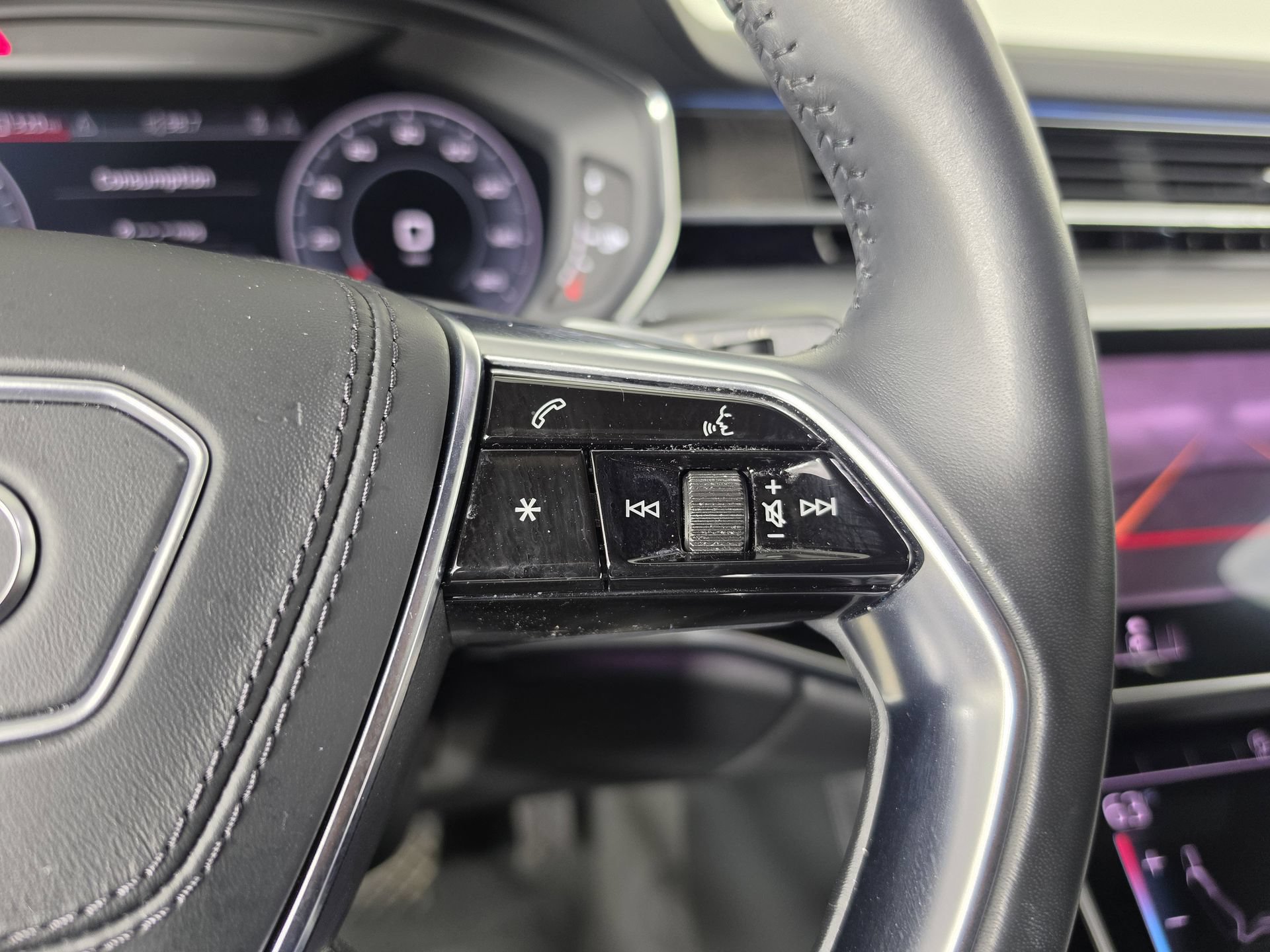 Used 2020 Audi A8 L 4.0T w/ Executive Package AWD/4WD image 26