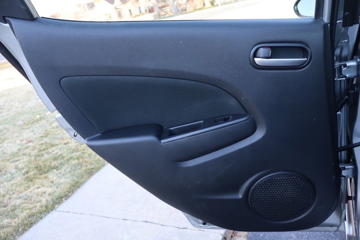 Used 2012 MAZDA MAZDA2 Touring image 20