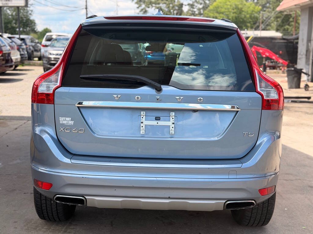 Used 2017 Volvo XC60 T5 FWD image 5