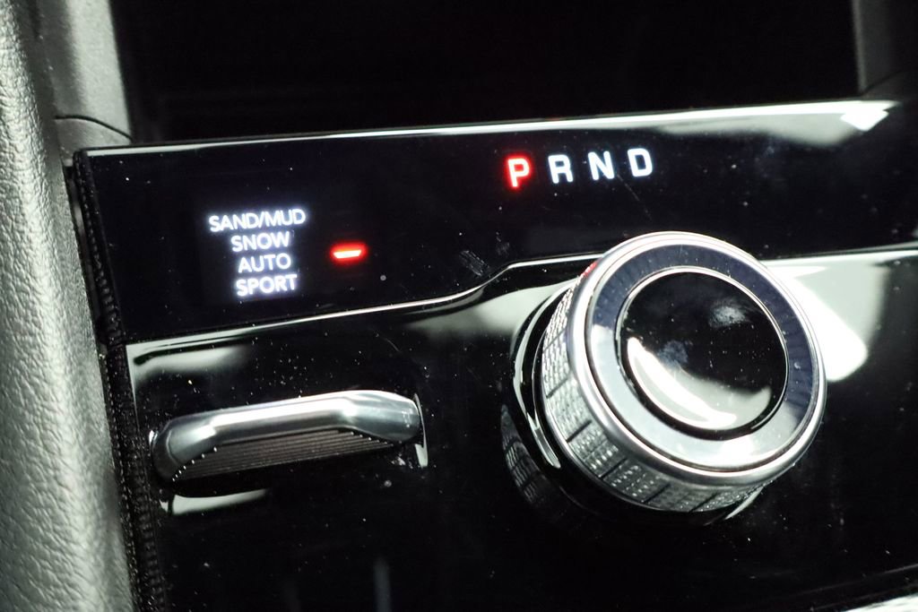 Used 2025 Jeep Grand Cherokee Limited w/ Trailer Tow Package image 39