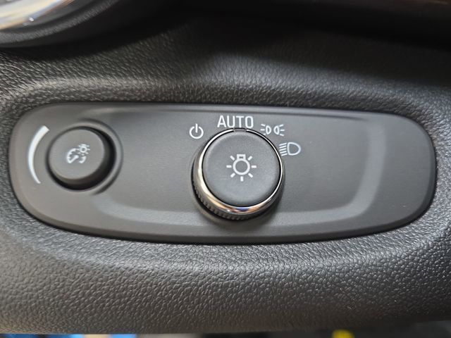 New 2026 Chevrolet Trax ACTIV w/ Driver Confidence Package FWD image 25