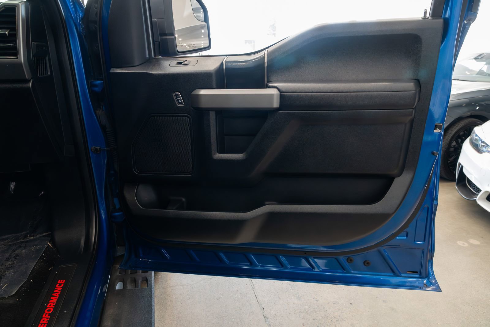 Used 2018 Ford F150 Raptor AWD/4WD image 22