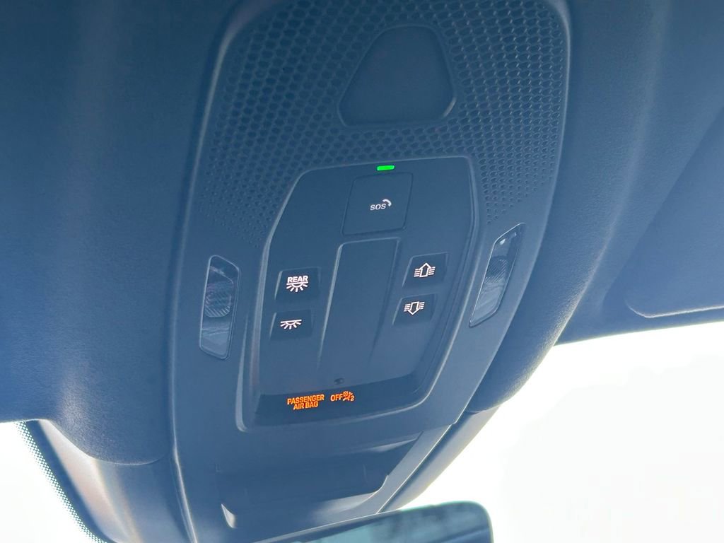 Used 2025 Porsche Cayenne GTS AWD/4WD image 20