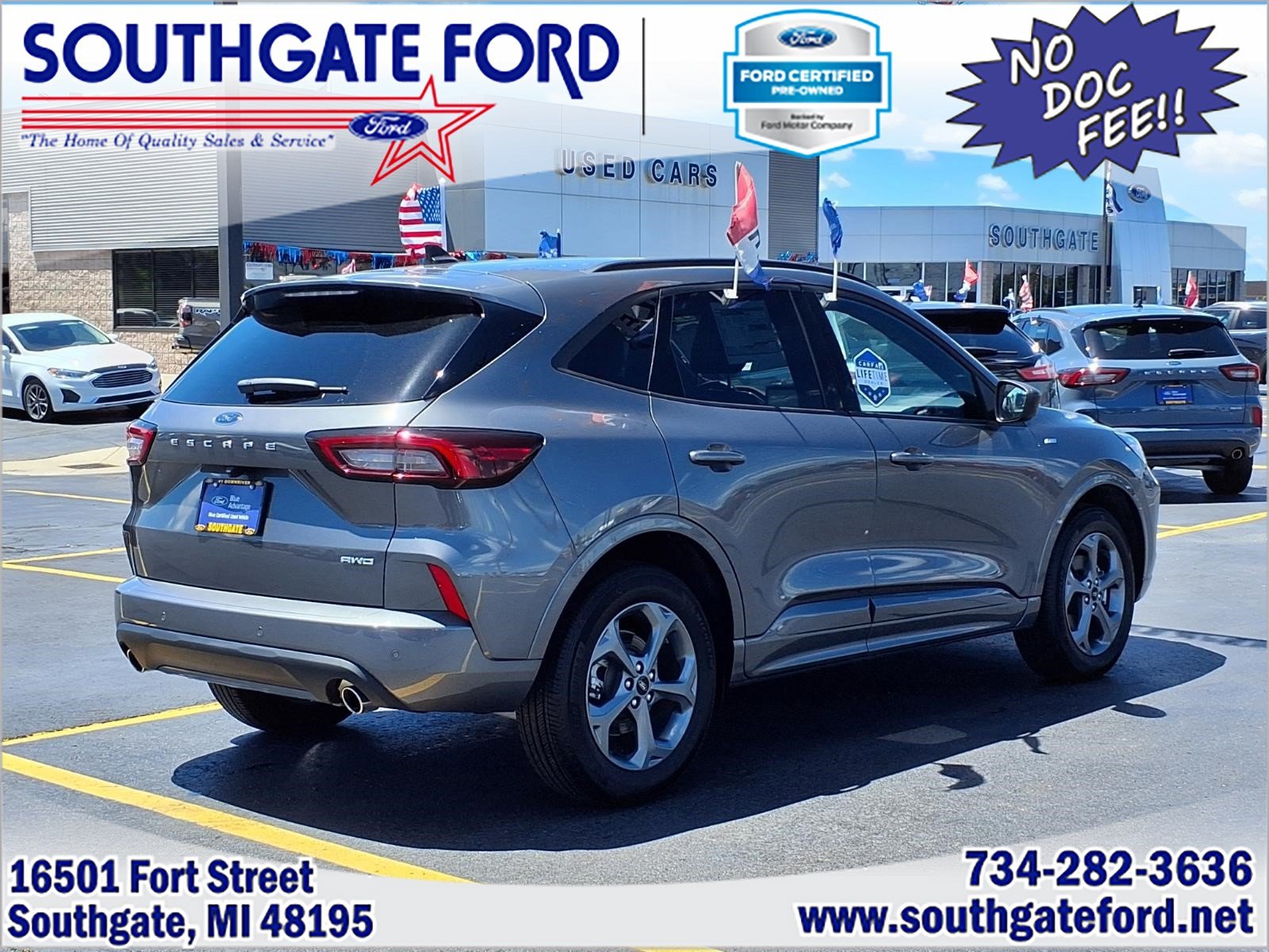 Used 2024 Ford Escape ST-Line w/ Tech Pack #1 AWD/4WD image 2