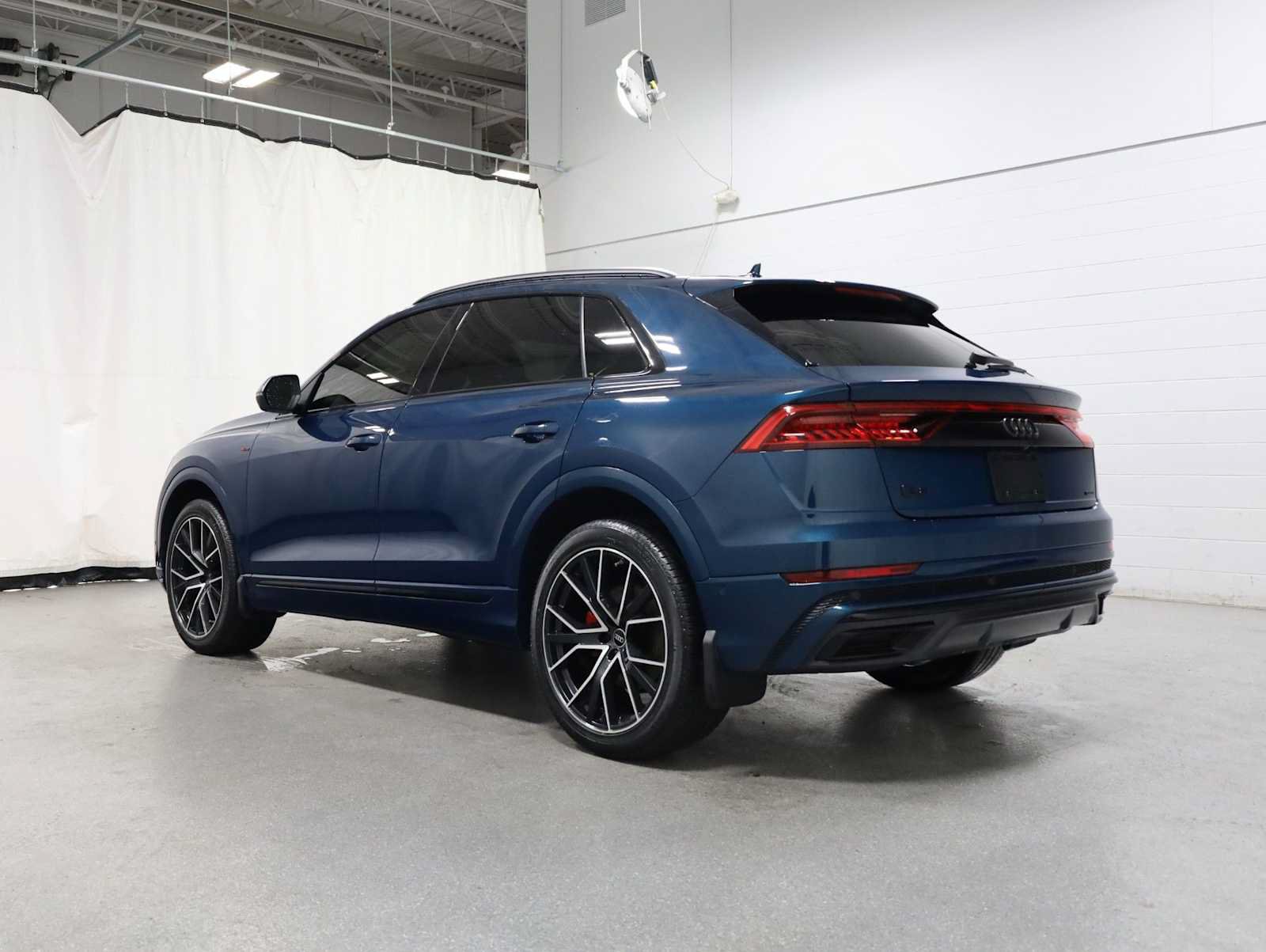 Used 2022 Audi Q8 Premium Plus AWD/4WD image 3