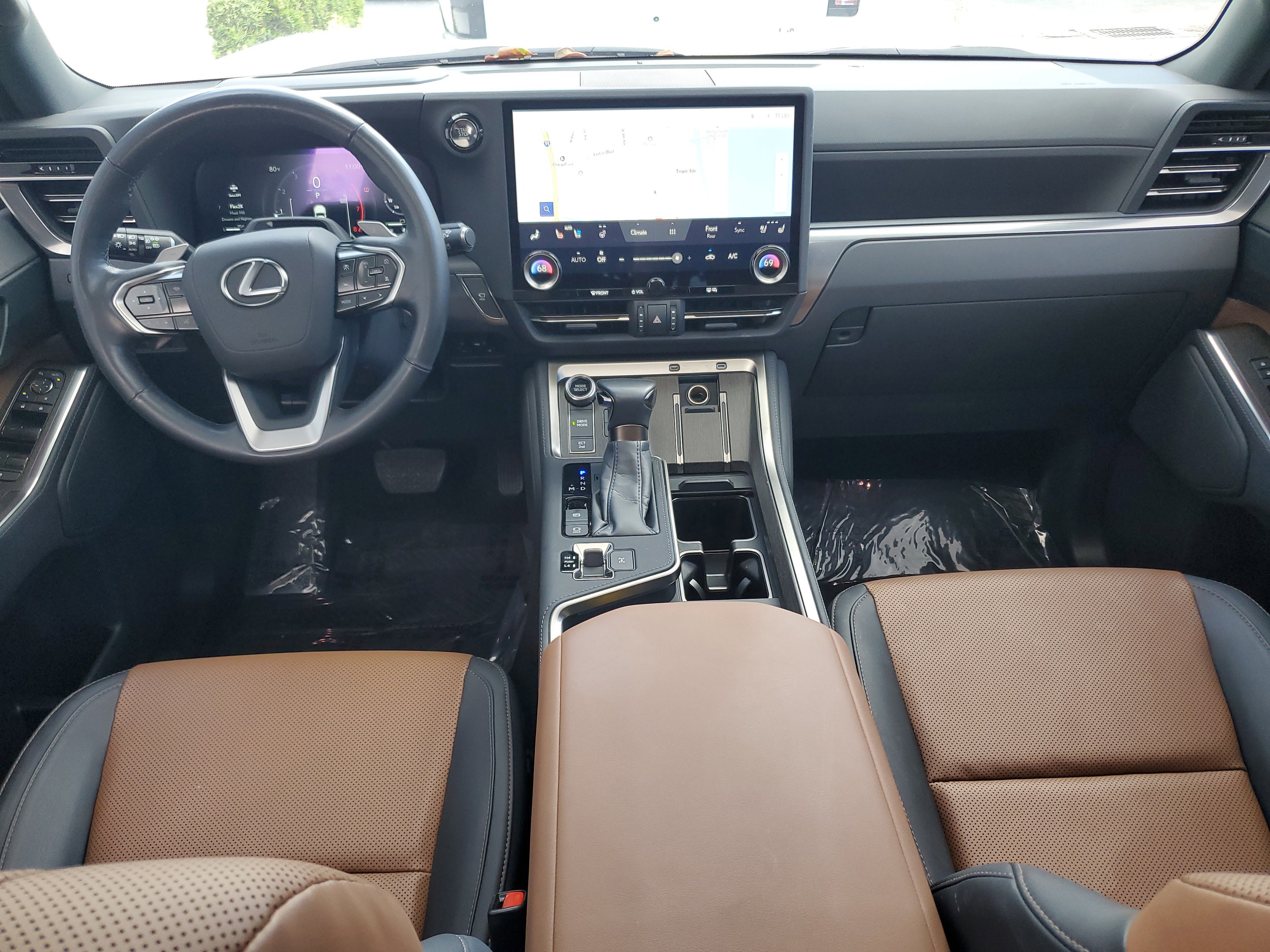 Used 2024 Lexus GX 550 image 16