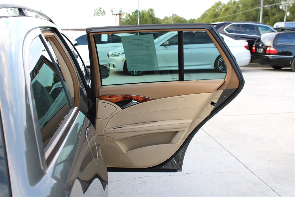 Used 2008 Mercedes-Benz E 350 4MATIC Wagon image 28