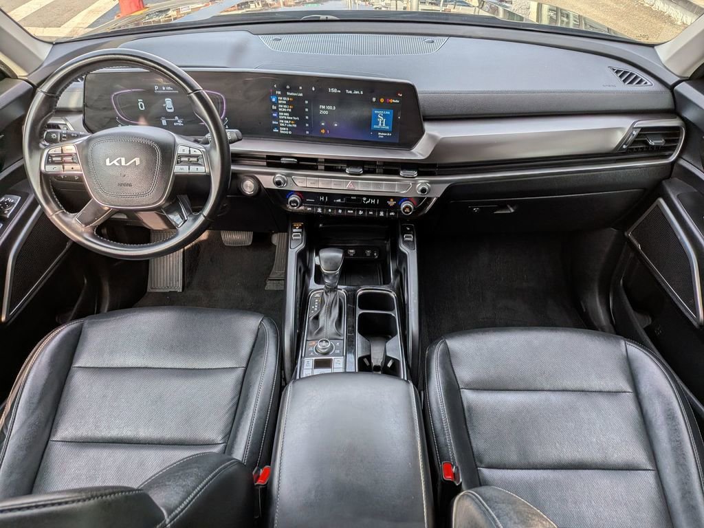Certified 2023 Kia Telluride S w/ S Sunroof Package image 24