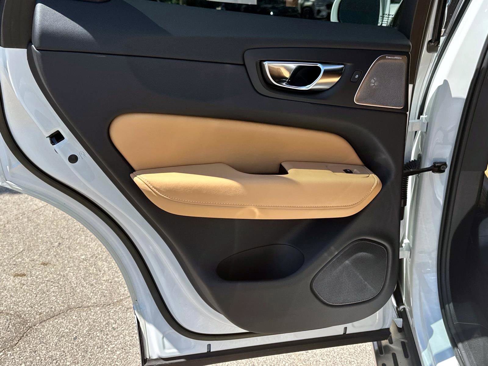 Certified 2025 Volkswagen Atlas SE image 75